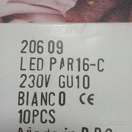 Stock di prodotti di illuminazione nuovi imballato