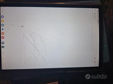  samsung tab A8 danneggiato