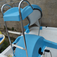 Pedalò con scivolo