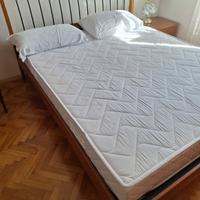 materasso nuovo + 2 guanciali nuovi