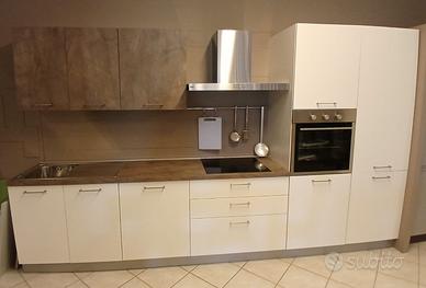 CUCINA NUOVA CM. 360 CON PIANO AD INDUZIONE