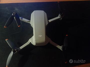 DJI Mini 2 – Fly More Combo – 3 batterie