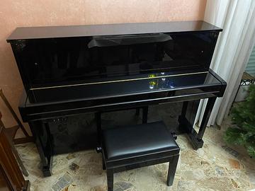 Pianoforte Yamaha Verticale