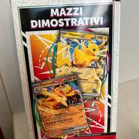 Due mazzi carte Pokemon