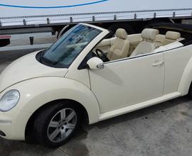 VOLKSWAGEN New Beetle - 2008