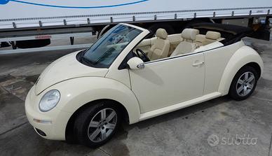 VOLKSWAGEN New Beetle - 2008