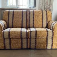 Coppia di divani (2 e 3 posti) mai usati