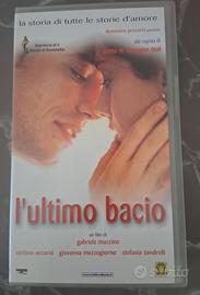 Film L'ultimo Bacio in Vhs
