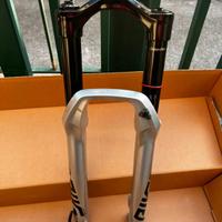 Forcella rock shox pike