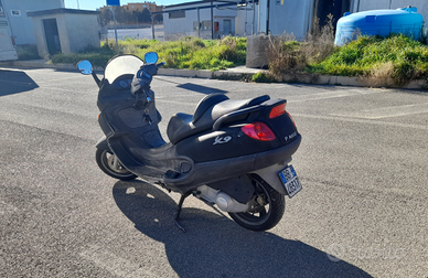 Piaggio X9