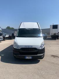Iveco daily 35s15 furgone passo medio tetto alto