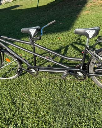 Bicicletta tandem