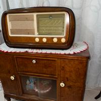 Radio d’epica su mobile vintage