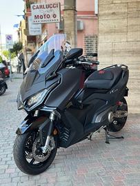 KYMCO AK 575 PREMIUM