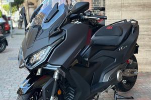 KYMCO AK 575 PREMIUM