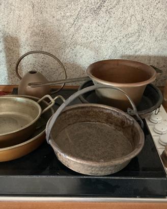 Pentole e oggetti in rame