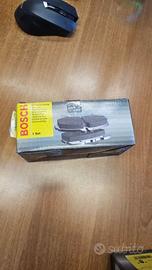BOSCH 0986461106 Kit pastiglie freni per Polo 6N1