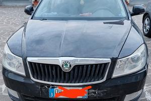 Skoda Octavia 1.9 TDI berlina