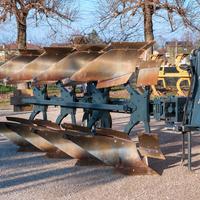 Aratro De Franceschi quadrivomere 220/250 hp