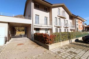 4 LOCALI A CORNELIANO D'ALBA