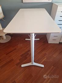 tavolo da lavoro ikea