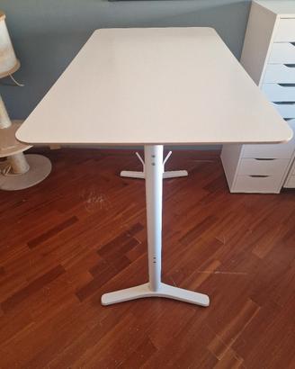 tavolo da lavoro ikea