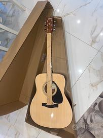 Chitarra yamah