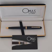 PENNA A SFERA "OMAS EXTRA", COLORE BLU, USATA.