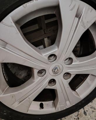 Gomme Renault scenic complete di cerchio