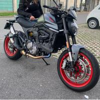 Ducati Monster 937 plus