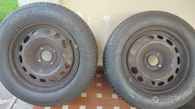 2 gomme nuove 195/65 R15 (con cerchi)