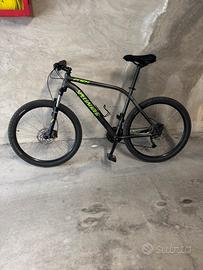 Mountain bike specialized