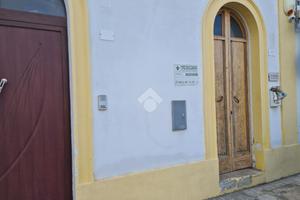 CASA SEMINDIPENDENTE A ALEZIO