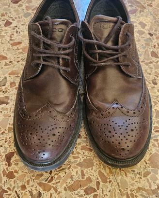 Scarpe derby coda di rondine eleganti