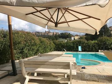Appartamento con piscina e vista sulla Rocca