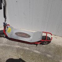 monopattino elettrico non funzionante per pezzi di