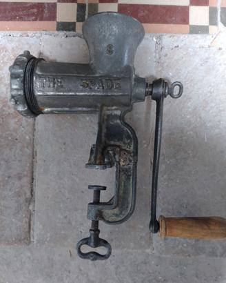 Tritacarne Tre Spade vintage