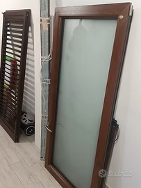 Infisso bagno vetro satinato