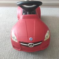 Macchinina cavalcabile per bambini 