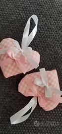 Decorazioni shabby 2 cuori rosa con fiocchi