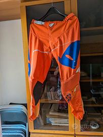 pantalone e maglia da cross