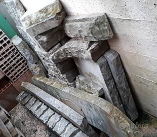 Rivestimento in pietra per camino