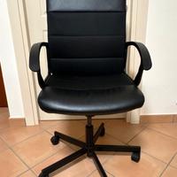Sedia girevole IKEA colore nero
