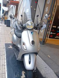 Piaggio Vespa 50 LX 4 tempi
