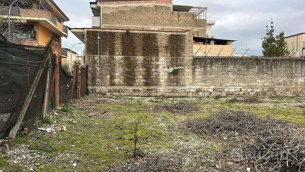 Terreno di 487 m² a Marcianise - Altro
