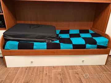 Letto singolo con letto estraibile
