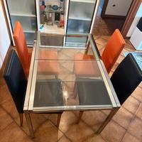 Tavolo allungabile con set di 6 sedie