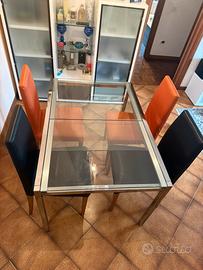 Tavolo allungabile con set di 6 sedie