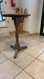tavolino in legno rustico