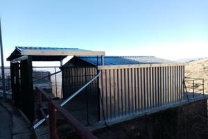 Box fronte strada, rustico due livelli e terreno